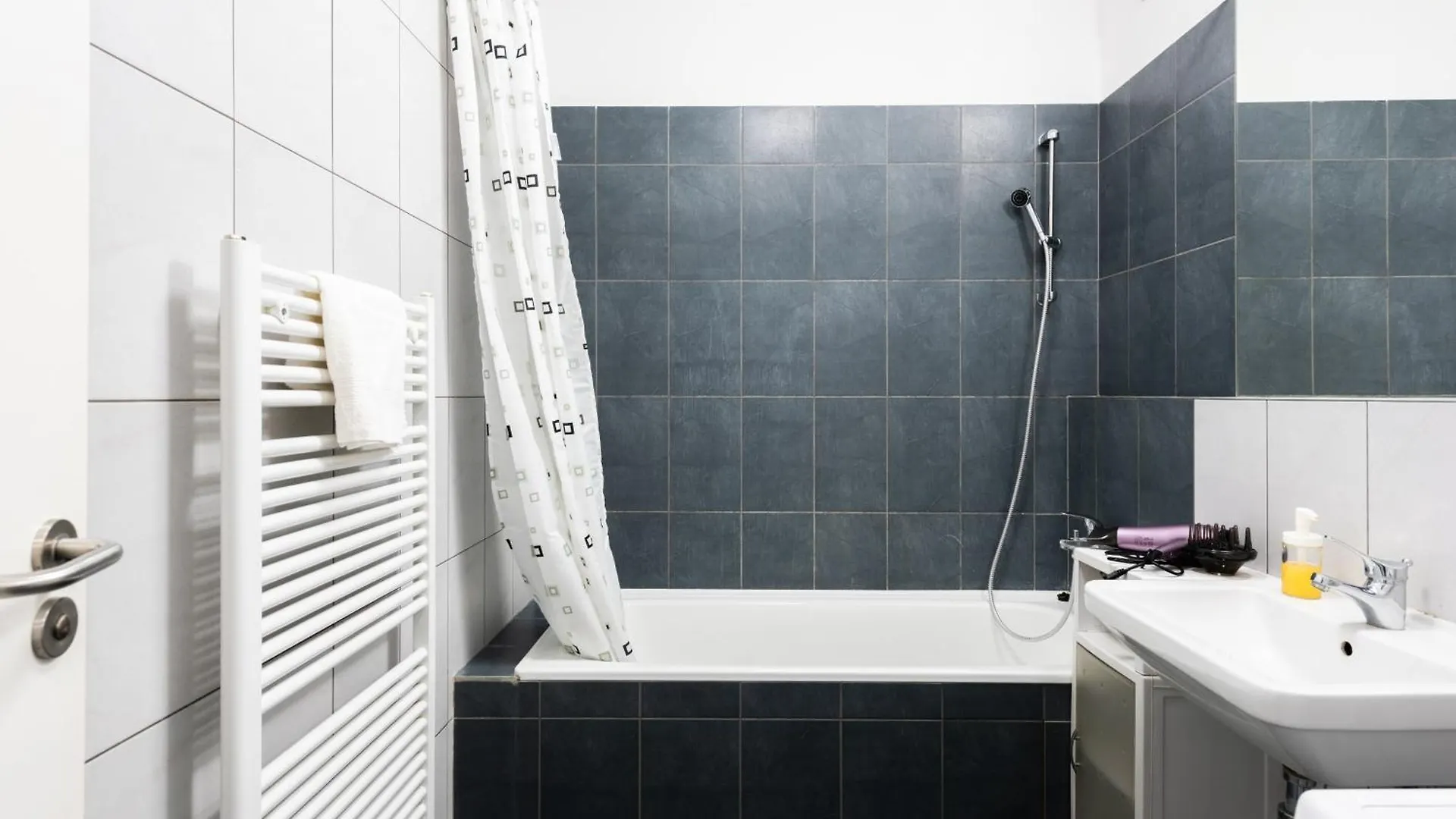 Deluxe Apartments With Balcony Near Center Prague Czech Republic